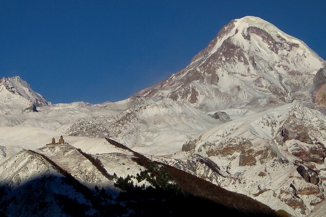 Kazbegi Day trip - What to bring, and how to survive a 9.5-hour schedule