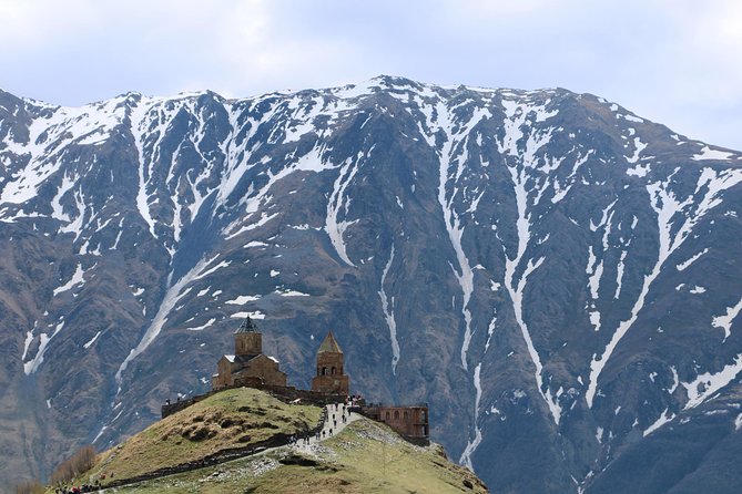 Kazbegi, Gergeti and Ananuri Full Day Tour from Tbilisi - Zhinvali Dam: A Quick Stop With Unusual Color and Views