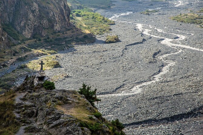 Kazbegi - Half Day Private Tour to Dariali Gorge & Waterfalls - Your Half-Day Pacing, From Car Time to Gorge View Time