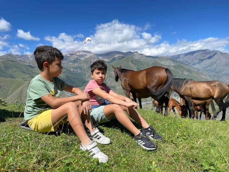Kazbegi:Sunset Horse Riding Tour from Rooms Hotel Kazbegi - Horses and comfort: what beginners should expect