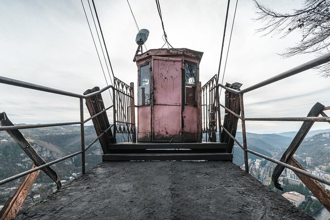 Kutaisi:Chiatura Tour with Katskhi Pillar & Cable Car Experience - Katskhi Pillar: the church-on-a-rock stop that makes the whole day