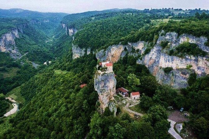 Kutaisi:Chiatura Tour with Katskhi Pillar & Cable Car Experience - Mgvimevi Cave Monastery: 40 minutes of quiet rock reality