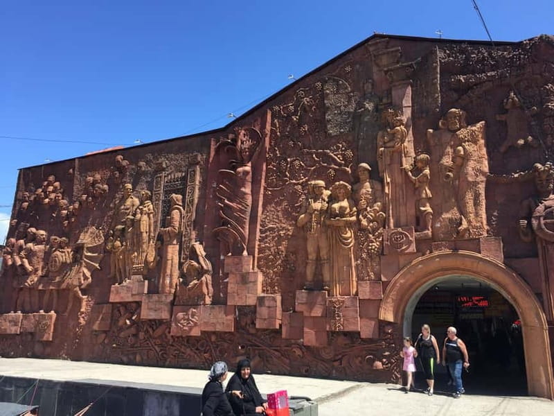 Kutaisi: Cultural Walking Tour - Where the tour starts by the Colchis Fountain