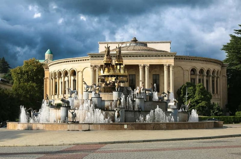 Kutaisi: Cultural Walking Tour - Colchis on the White Bridge, the Golden Fleece legend