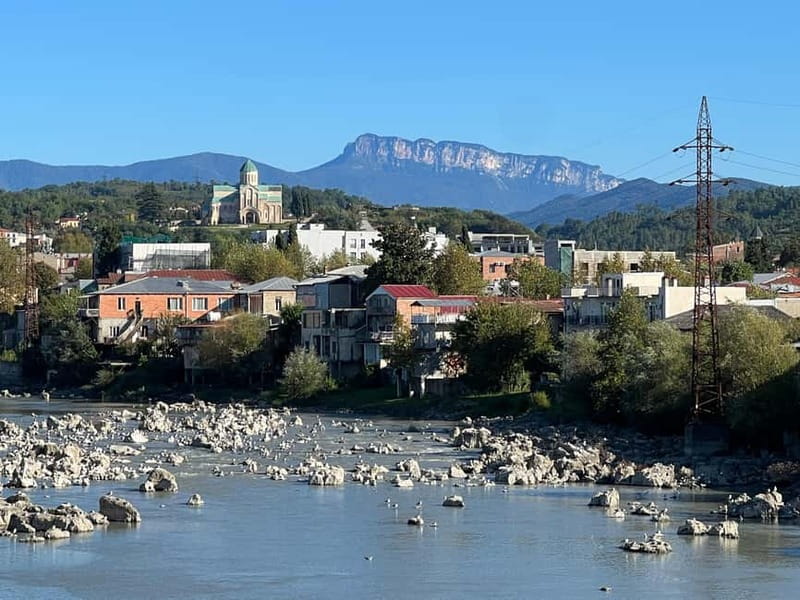 Kutaisi: Cultural Walking Tour - Colchis Fountain details and photo-friendly central views