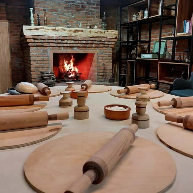 Kutaisi: Georgian Traditional Food Masterclass at family - What you’ll cook: khinkali and khachapuri, and why the technique matters