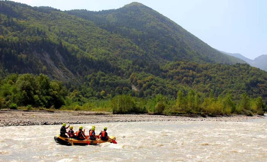 Kutaisi: Rioni River Rafting Tour with Transfer - Equipment and briefing: the part you should take seriously