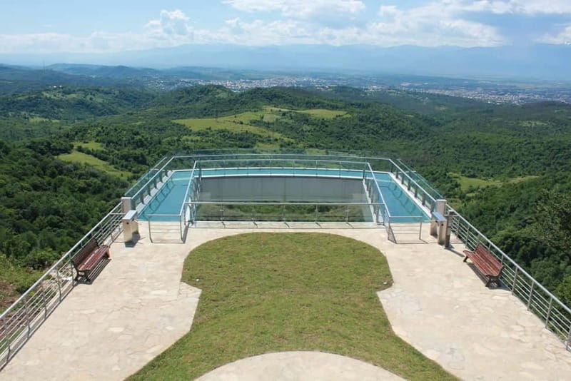 Kutaisi: Sataplia Natural Res. & Tetra Cave Wine Degustation - A half-day combo of Sataplia nature and Tetra Cave wine