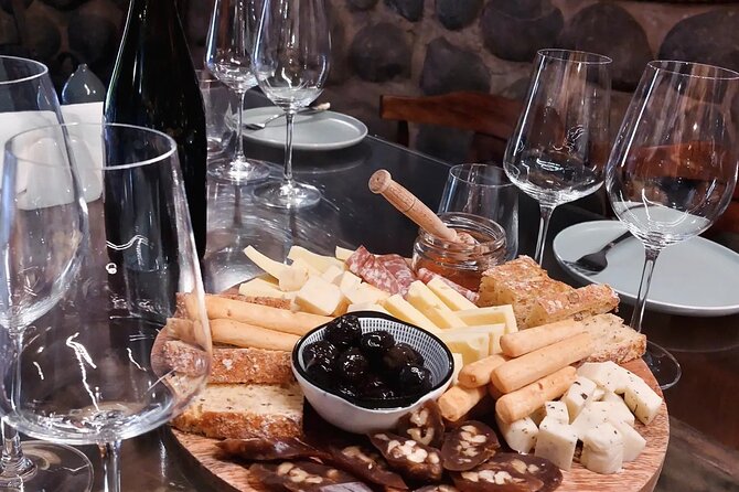 Kutaisi uncorked: Wine Tasting at a local Family Home - How the host time feels in a family home tasting room