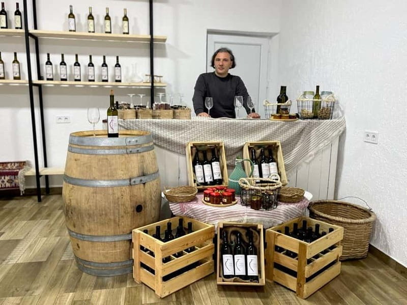 Kutaisi: Wine Tasting in Family Winery shop - How qvevri winemaking is explained in a city shop