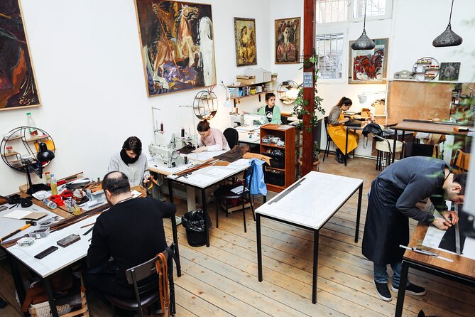 Leather Craft Workshop in Tbilisi - Leatherworking Class - English and Russian Instruction: Practical for Real People