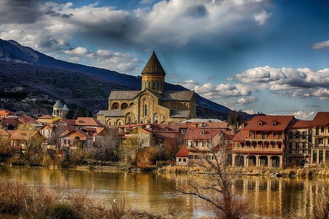 Mtskheta, Gori & Uplistsikhe Private Day Tour from Tbilisi - The private car, pickup, and guide dynamic that makes it work