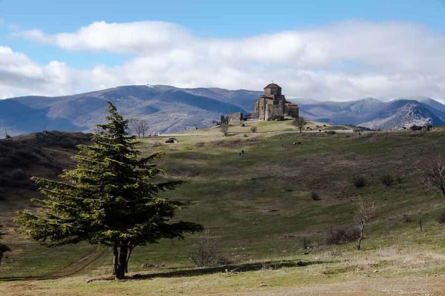 Mtskheta-Jvari, Gori and Uplistsikhe from Tbilisi - What to bring and how to handle a long, sunny day