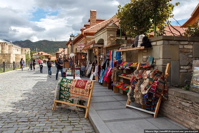 Mtskheta, Jvari, gori, uflistsikhe, history and panorama (group tours) - Svetitskhoveli Cathedral: where Georgian Orthodox history concentrates in one place