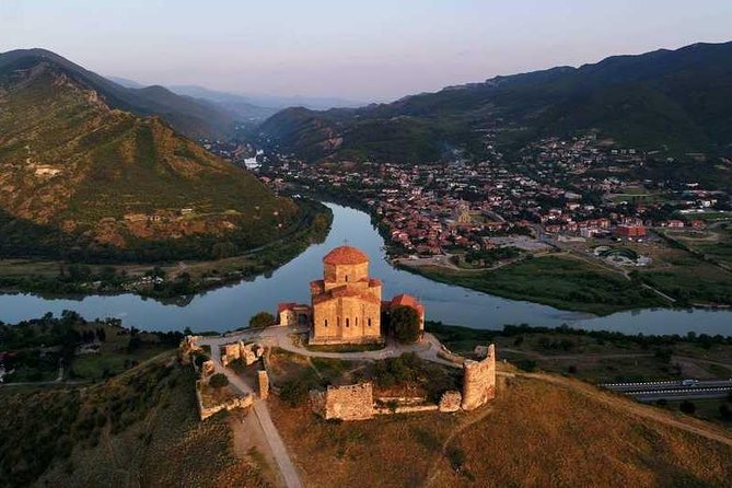 Mtskheta, Jvari, gori, uflistsikhe, history and panorama (group tours) - Meeting at 9:00 and how the day timing usually feels