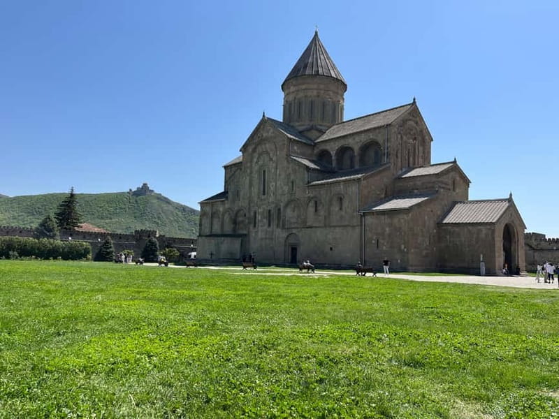 Mtskheta Tour (Chronicles of Georgia, Jvari, Svetitskhoveli) - Jvari Monastery on the hill: why the views matter