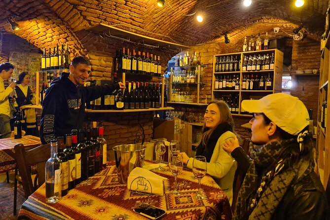 Old Tbilisi Highlights walking tour with wine & 10 tastings - Dzveli Tbilisi sulphur waterfall: a cool break in the Fig gorge