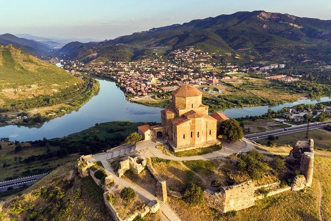 One day tour in Mtskheta and Tbilisi - Kartlis Deda and Abanotubani: Iconic Statues and Sulfur Baths