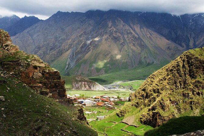 One-day tour to the Magnificent Kazbegi - Stop 1: Russian-Georgian Friendship Monument and the first big mountain views