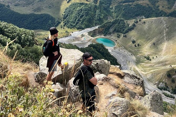 One-day tour to the Magnificent Kazbegi - Pasanauri: the Black and White Aragvi confluence