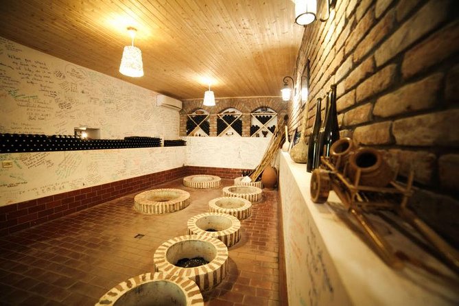 Organic wines of Mtskheta - private tour with lunch and wine tastings - Meeting up with Real Georgia Tours and getting into the rhythm