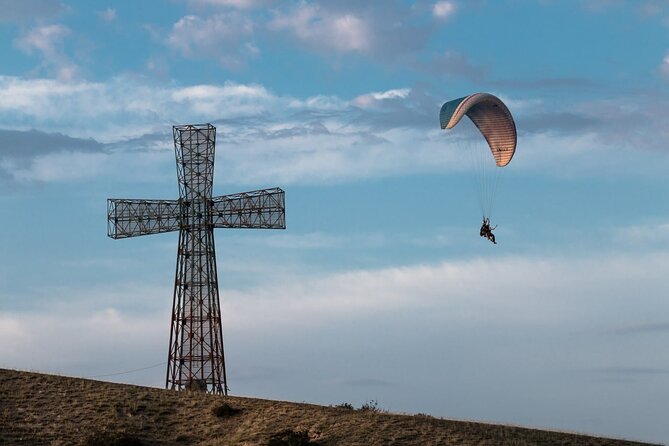 Paragliding tandem flights in Georgia - Before you fly: the security instruction that turns nerves into focus