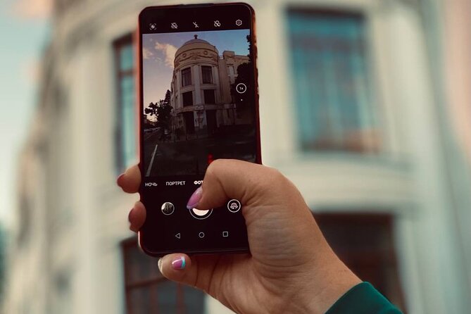Photo Quest in Tbilisi and Travel in Time for Children and Adults - Photo Quest as a Tbilisi Time Machine for Kids and Adults