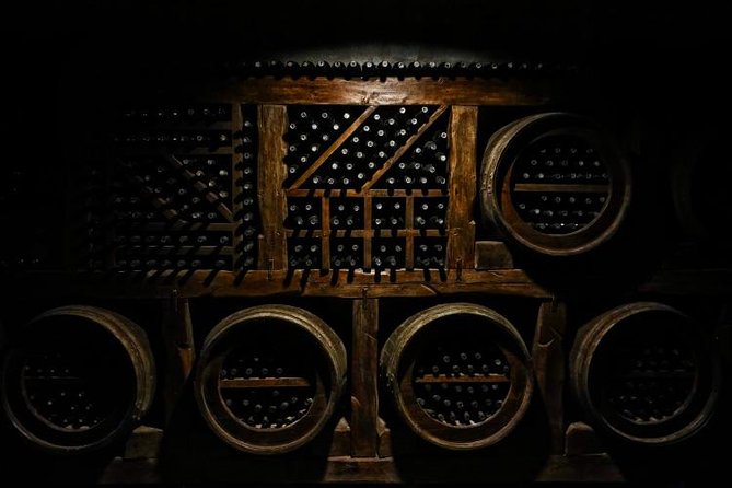 Premium & Organic Wine Tour in Kakheti - Tsinandali Palace and the Chavchavadze family vintage glass