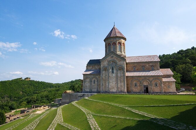PRIVATE - 4 DAYS IN GEORGIA (Tbilisi, Kazbegi, Kakheti, Mtskheta) - Gergeti Trinity Church and the mountain overnight: the Kazbegi leg that changes the whole trip