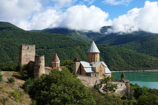 Private day Tour from Tbilisi to Kazbegi and Gudauri - Kvemo Mleta: mineral water flows and odd terrain