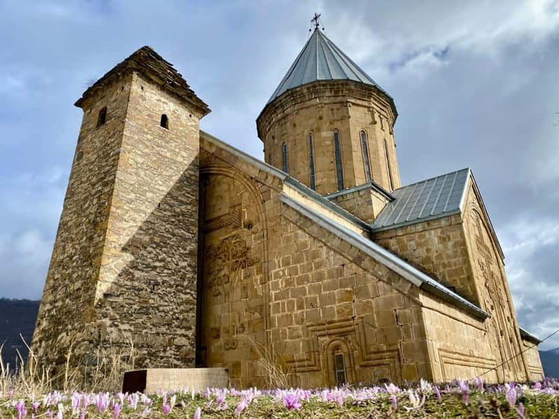 Private day trip to Stepantsminda, Kazbegi Mountains & Sno - Who This Tour Fits, and Who Should Skip It