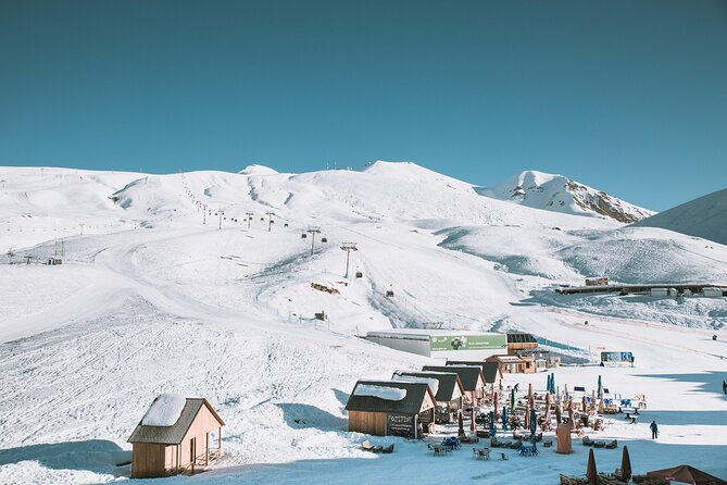 Private Effortless transfer from Tbilisi to Gudauri ski resort - Optional stops you can actually use on a winter day