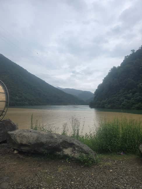 Private Full Day Tour from Batumi to Waterfalls - Adjarian Wine House in Khelvachauri: What the Tasting Includes