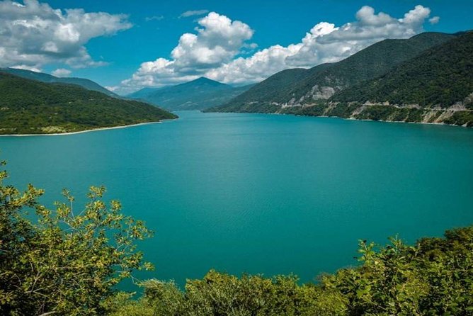 ️Private Full-Day Tour to Mtskheta and Kazbegi(stepantsminda) from Tbilisi - Gudauri Panorama: Big Caucasus Views Near a Ski Hub