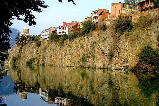 Private Tbilisi City Tour and Dinner with Folk Show - Old Town Tbilisi walk, fortress-to-baths-to-Meidan