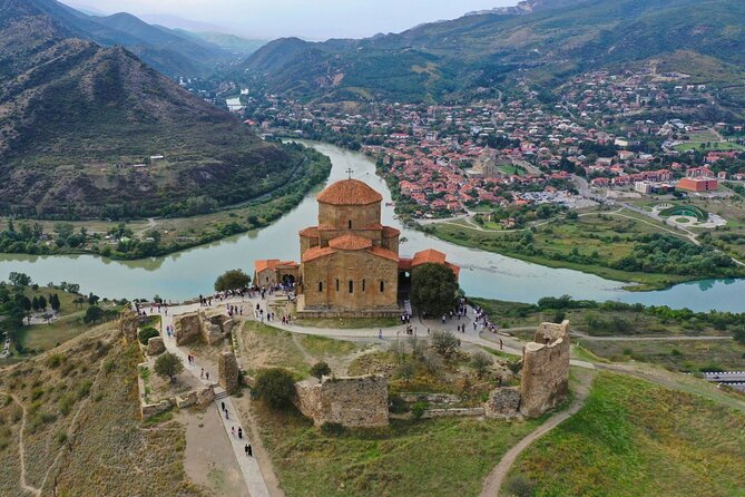 Private tour from KUTAISI Colourful Tbilisi, Jvari and Mtskheta - Surami Fortress: a quick stop with fortress views and mountain air
