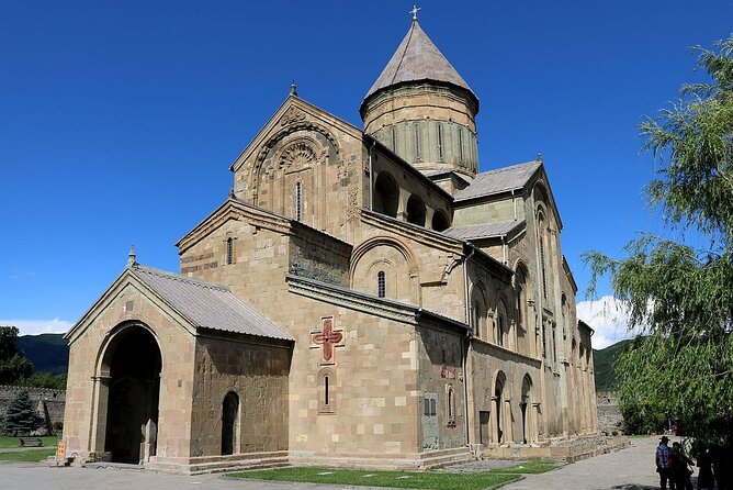 Private Tour in Mtskheta , Jvari and Tbilisi - Stop 2: Svetitskhoveli Cathedral, the First Georgian Church Story