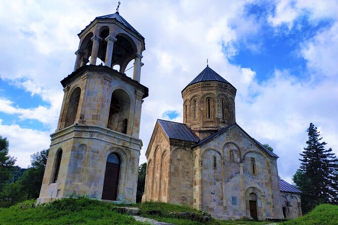Private Tour to Racha from Tbilisi with Medieval Churches, Wine Tasting & Lunch - A 15-hour Racha day from Tbilisi: what the timing really means