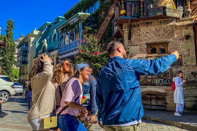 Private Walking Tbilisi City Tour - Starting at the traveler meeting point, then getting grounded fast