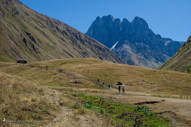 Round Trip Bus Transfer to Juta from Kazbegi - Dropped at Juta, self-guided hikes, and how to choose your route