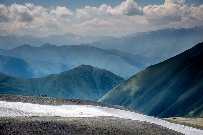Round Trip Bus Transfer to Juta from Kazbegi - Practical tips to make the day run smoothly