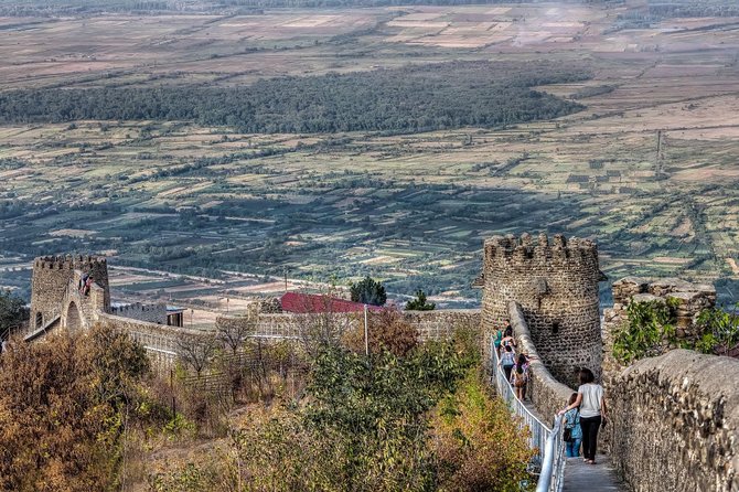 Signaghi, Bodbe monastery + wine tasting - Signaghi, city of love, inside the double fortified walls