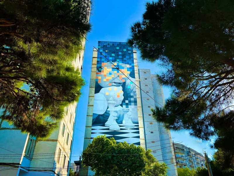 Tbilisi: 100+ Graffiti & Murals, Street Art Guided Tour - Street Art in Tbilisi: Why This Tour Works