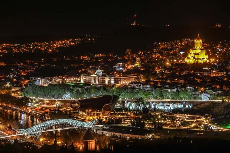 Tbilisi: 2-hours Midnight Express Guided Tour - Rustaveli Avenue at night, the route that makes orientation click