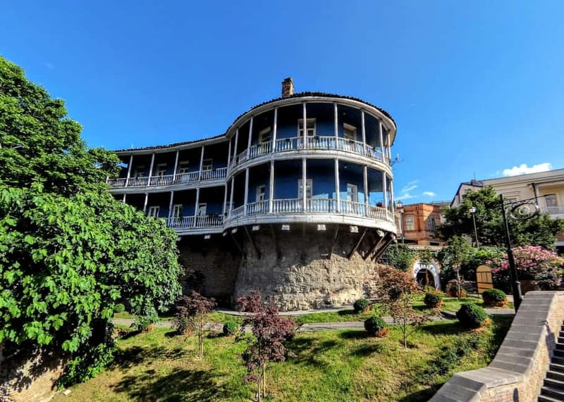 Tbilisi: A Private Walking Tour Tailored to Your Interests - Metekhi Church and Anchiskhati Basilica, faith you can actually see
