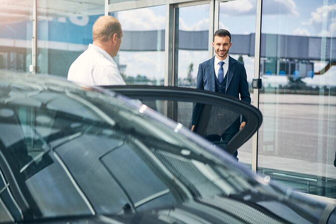 Tbilisi Airport Private Transfer to Hotel - The Driver-Communication Advantage (Including the Beso Example)