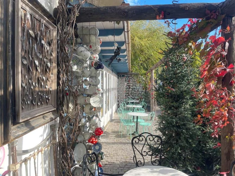 Tbilisi: Alternative (All Inclusive) City Tour, Lunch & Wine - The guide matters, and Nodar’s photo help is a standout