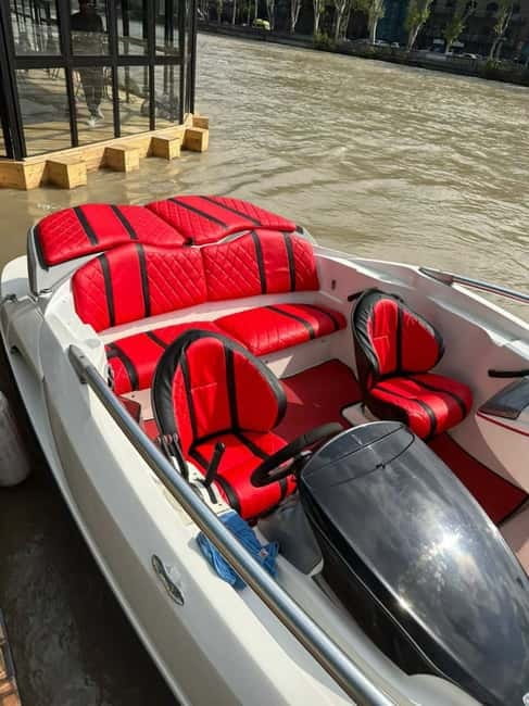 Tbilisi Boat Tour: Private Exciting Boat Trip in Old City - The 30-minute ride: what it feels like in real time