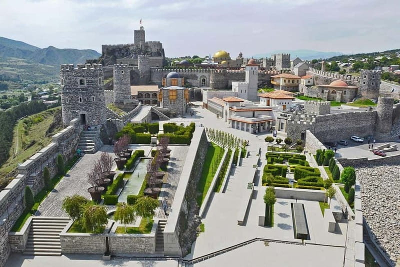 Tbilisi: Borjomi, Rabati & Vardzia Adventure Guided Tour - Rabati Fortress in Akhaltsikhe: medieval walls with a real architecture lesson