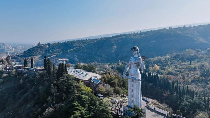 Tbilisi: City Highlights & Georgia Chronicles Guided Tour - Starting in Dzveli Tbilisi, then getting your bearings fast